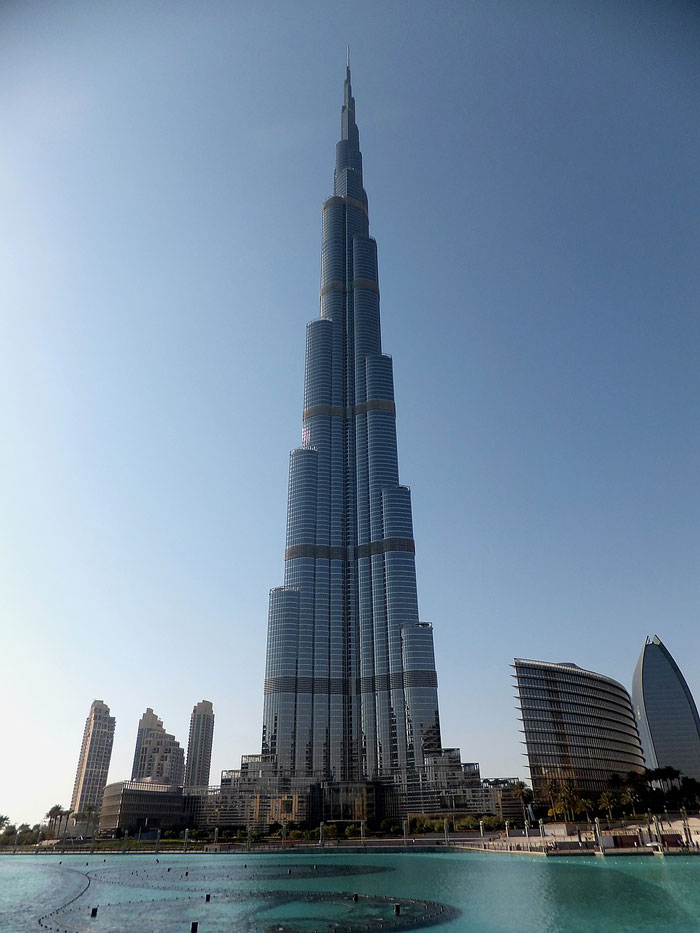 най-високата сграда в света Бурдж Халифа