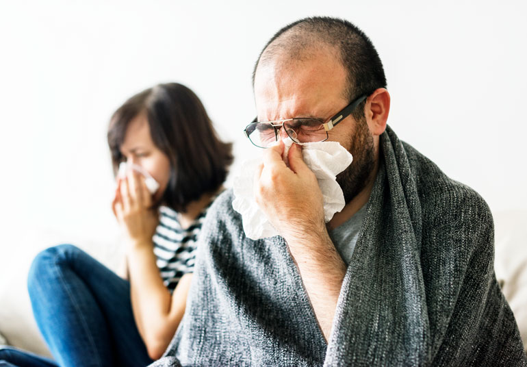 Какви са разликите Вирусите причиняват настинка и грип И двете
