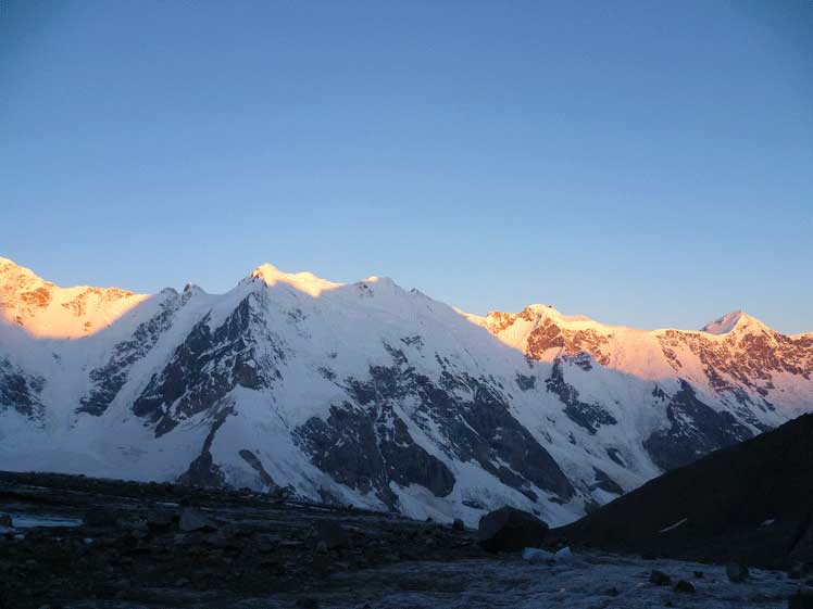Най-високият връх в Европа №5, Джанги-Тау