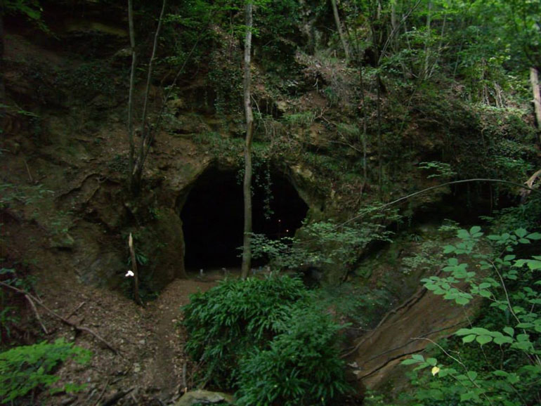 Пещерата на Света Марина Сливарово
