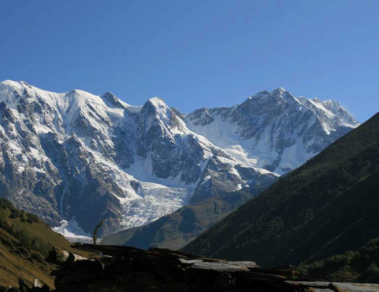 Шхара, третият по височина връх в Европа