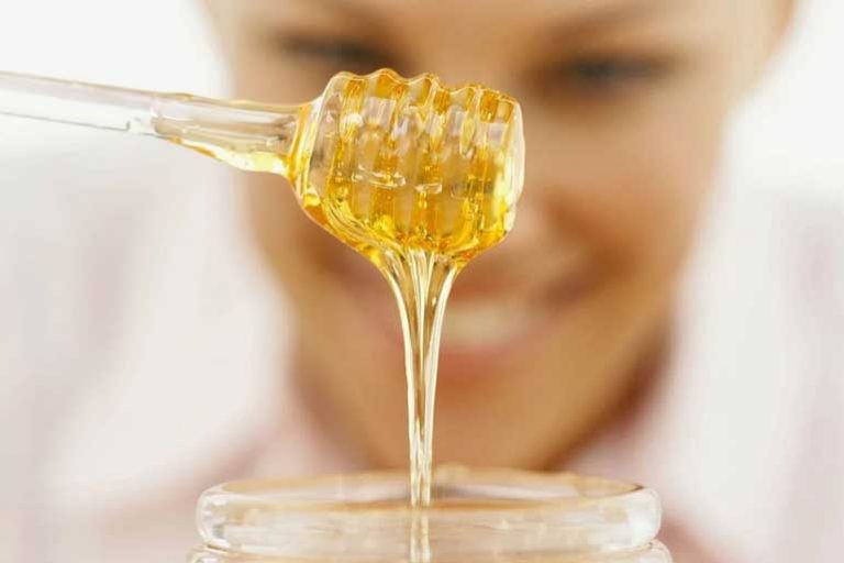 12 маски за лице с мед за здрава, чиста и свежа кожа
