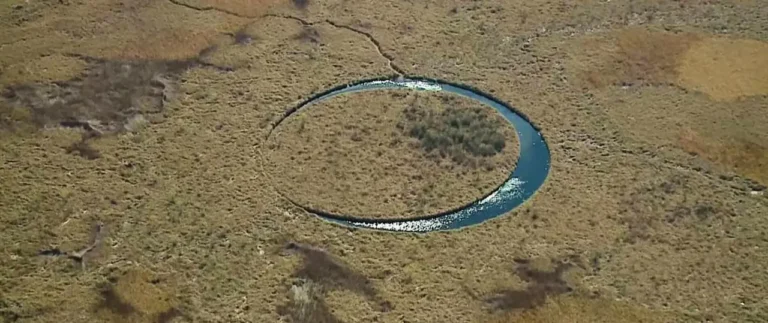 Мистериозен въртящ се остров „Окото“, Аржентина