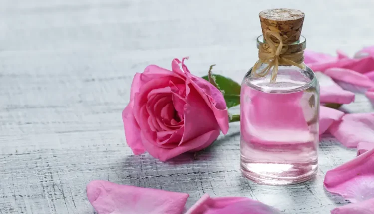 5 начина да използвате розова вода за лицето, за красива, чиста и сияйна кожа