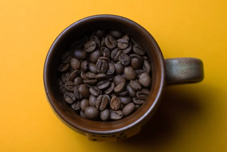Безкофеиново кафе – Полезно ли е или е вредно?