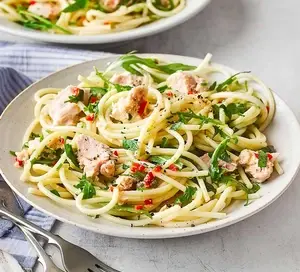 здравословни рецепти Спагети с риба тон, каперси и люти чушки