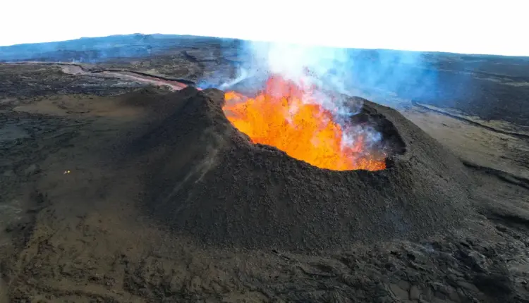 най-големия вулкан в света