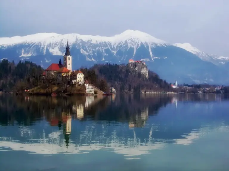 Защо си струва да посетите Словения?
