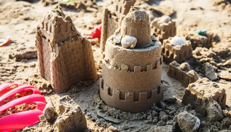 3 зодии, които строят пясъчни замъци