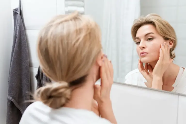 Грижа за чувствителна кожа: Комбинации от козметични съставки, които трябва да избягвате