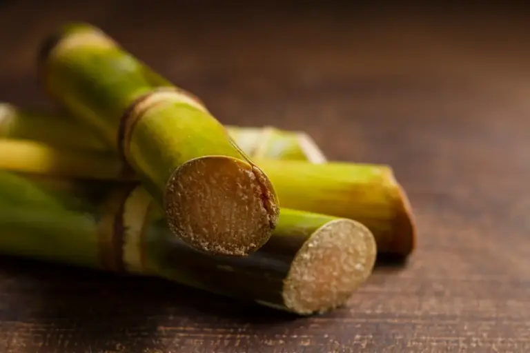 Сок от захарна тръстика: натурален еликсир за красота