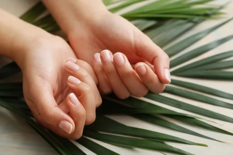 Съвети за постигане на здрави нокти: Как да се грижите за тях и какви витамини и минерали ще са полезни
