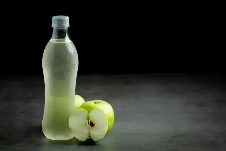Трябва ли да се доверите на ябълков оцет в грижа за кожата ви?
